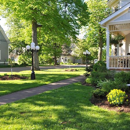 Summerside Inn Bed And Breakfast Buitenkant foto