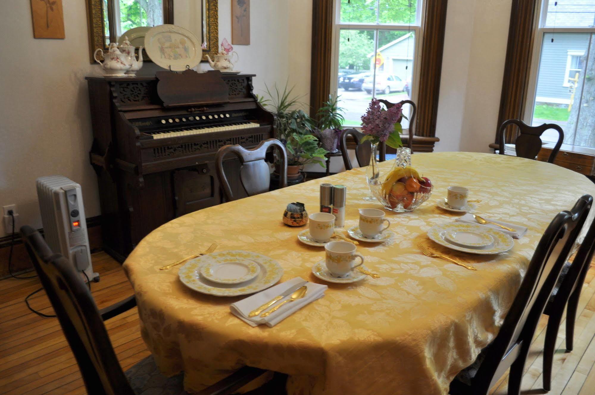Summerside Inn Bed And Breakfast Buitenkant foto