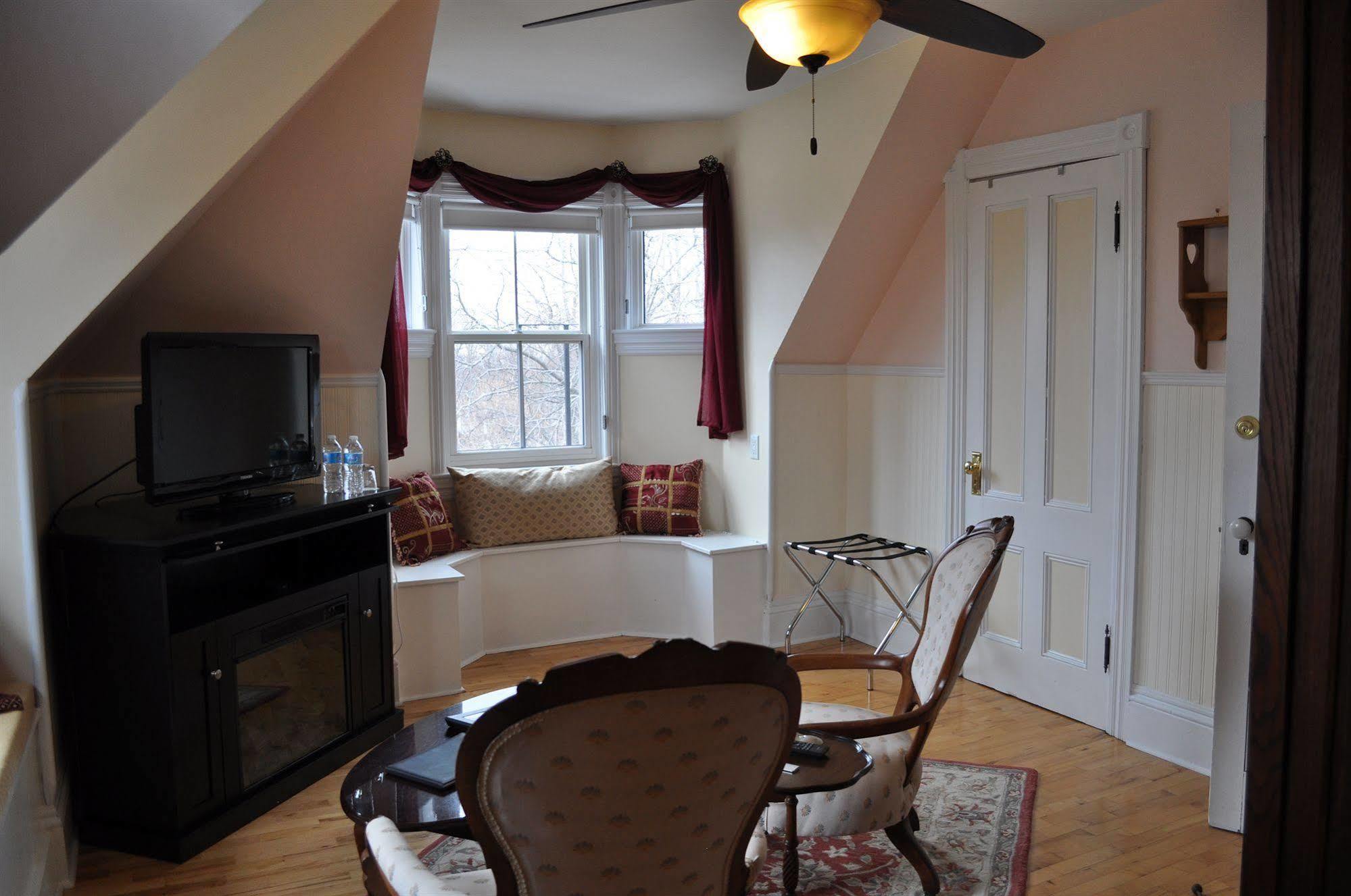 Summerside Inn Bed And Breakfast Buitenkant foto