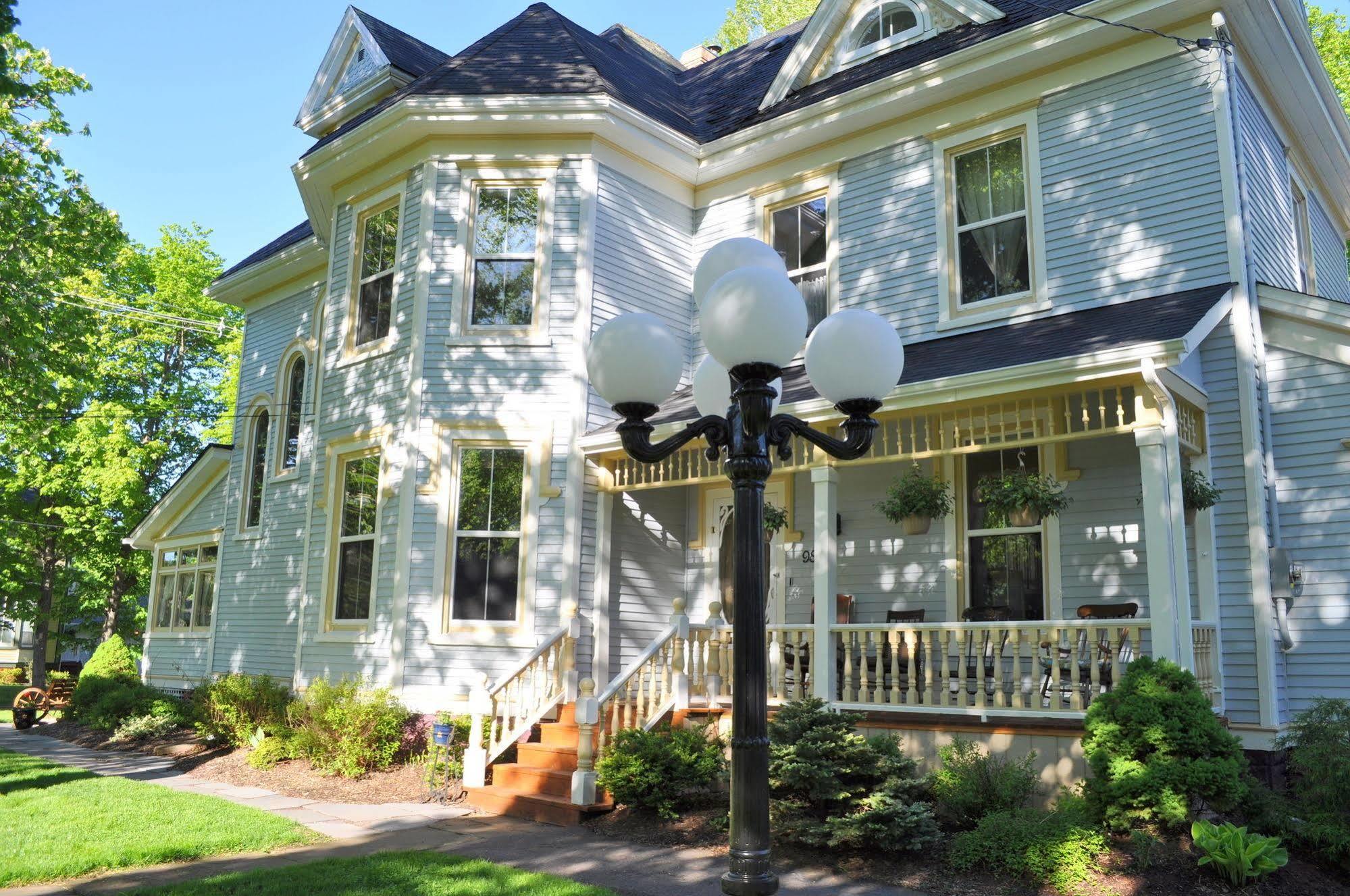 Summerside Inn Bed And Breakfast Buitenkant foto